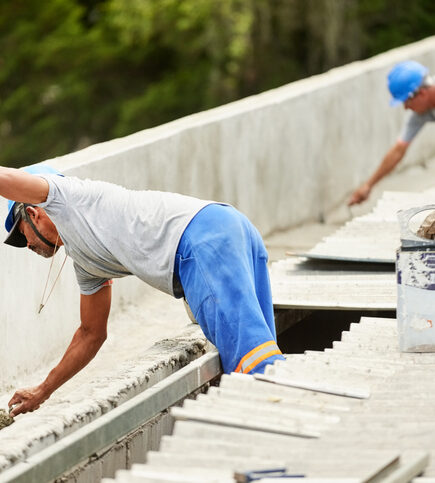 Professional and trusted roofing contractors in Monmouth IL